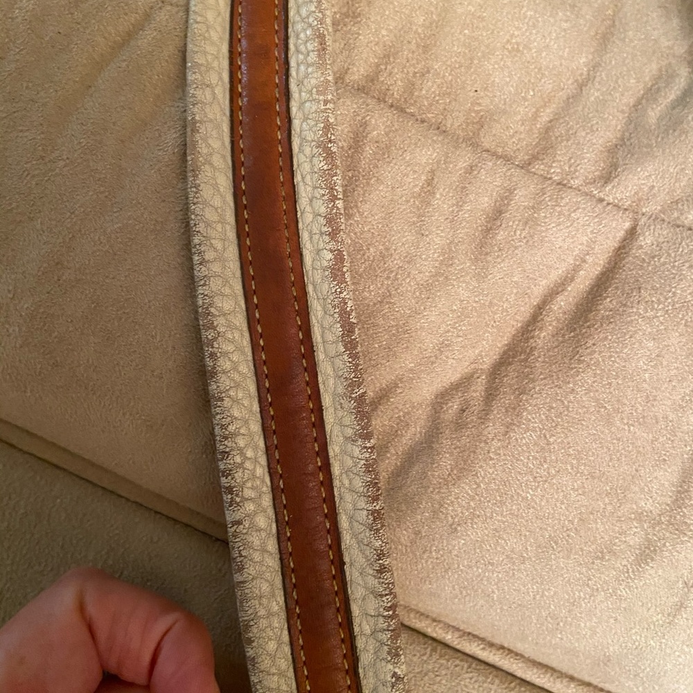 Dooney & Bourke All Weather Leather vintage Crossbody bag - Picture 4 of 11